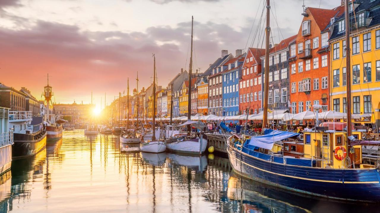 Perfect For Friends & Families 2 Bedroom Apartment In Cph Leilighet København