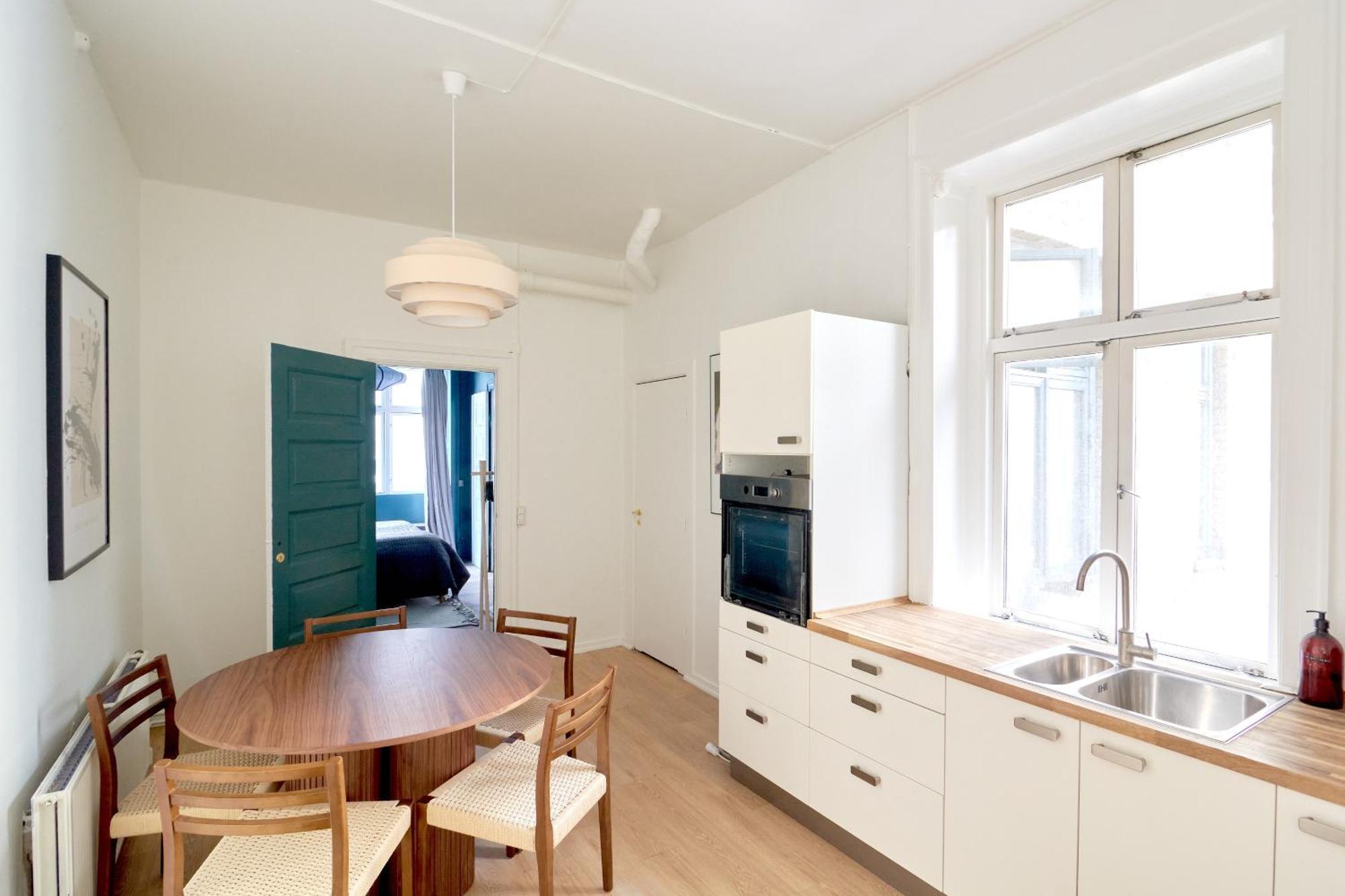 Apartment Perfect For Friends & Families 2 Bedroom Apartment In Cph *
